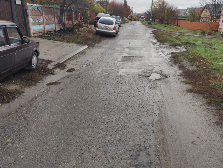 15 автомобильных дорог отремонтировали в Белгородском районе в рамках нацпроекта «Безопасные качественные дороги».