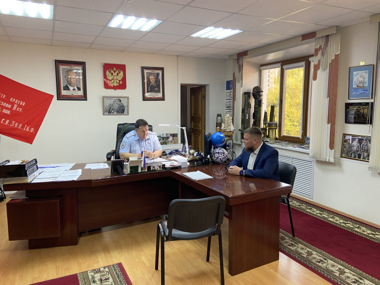 Начальник ОМВД и председатель Общественного совета провели прием граждан. Начальник ОМВД и председатель Общественного совета провели прием граждан.