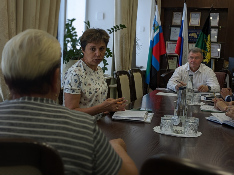 Работа с жителями Белгородского района, вынуждено покинувшими свои дома из-за введения режима ЧС, продолжается. Работа с жителями Белгородского района, вынуждено покинувшими свои дома из-за введения режима ЧС, продолжается.