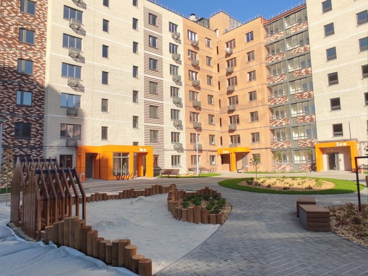 В Белгородском районе активно развивается сфера жилищного строительства.