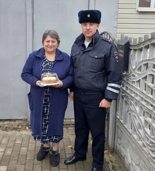 Полицейские района посетили родственников погибших сотрудников.