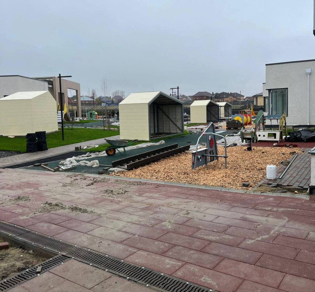 В Новосадовом продолжается строительство детского сада на 220 мест. В Новосадовом продолжается строительство детского сада на 220 мест.