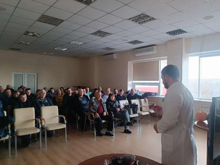 Более 1500 жителей района прошли обучение по навыкам оказания первой медпомощи. Более 1500 жителей района прошли обучение по навыкам оказания первой медпомощи.
