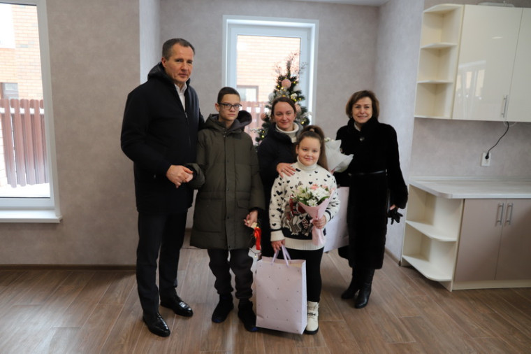 Дети, оставшиеся без попечения родителей, стали счастливыми обладателями своего первого собственного жилья. Дети, оставшиеся без попечения родителей, стали счастливыми обладателями своего первого собственного жилья.