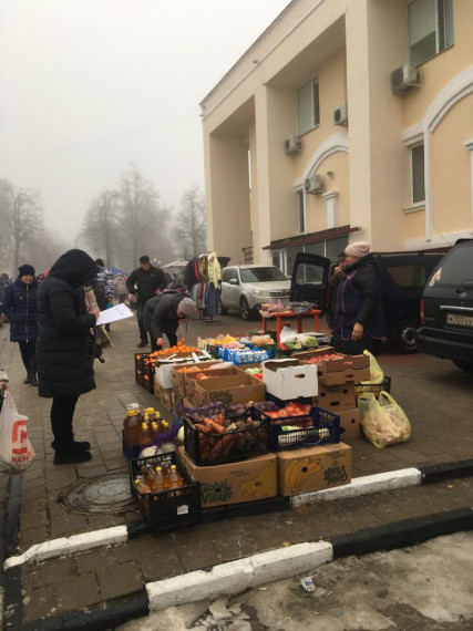 Еженедельные ярмарки выходного дня продолжают радовать жителей своей разнообразной продукцией. Еженедельные ярмарки выходного дня продолжают радовать жителей своей разнообразной продукцией.