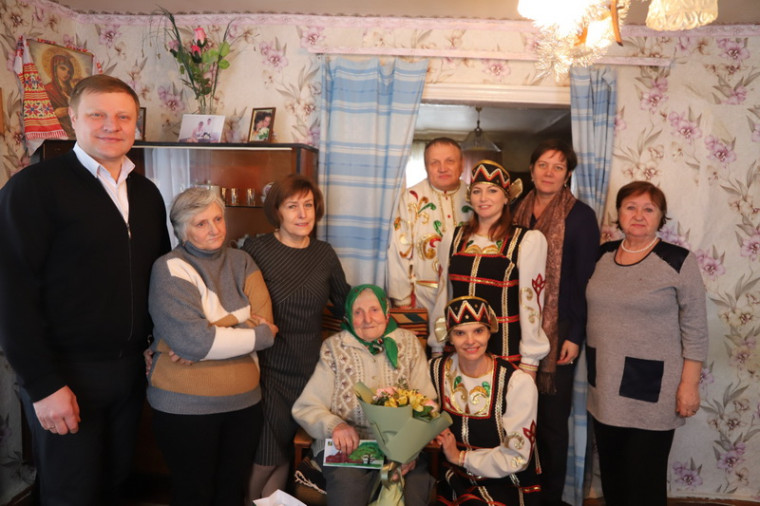 90 лет исполнилось Лидии Филипповне Сергиенко из Бессоновского поселения. 90 лет исполнилось Лидии Филипповне Сергиенко из Бессоновского поселения.