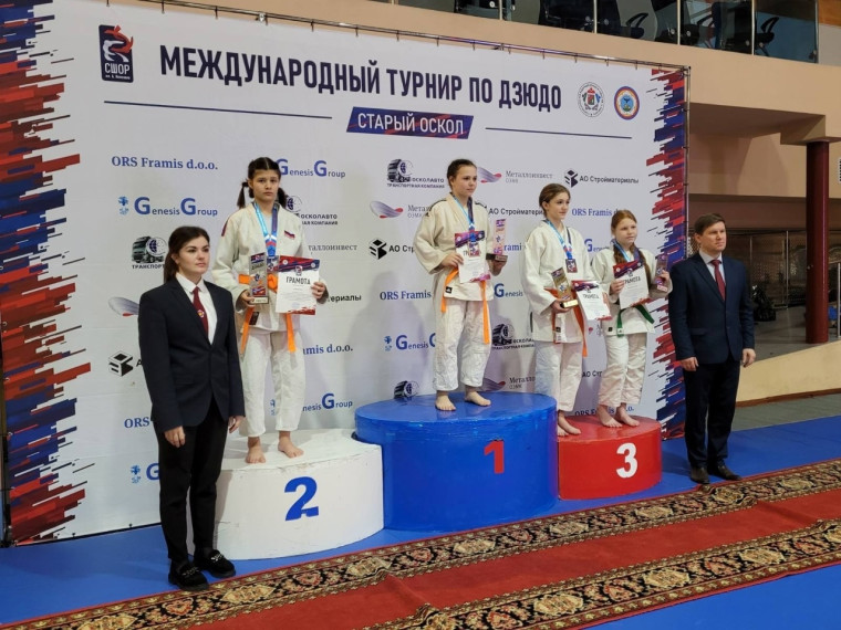 Спортсмены ДЮСШ Белгородского района стали серебряными призерами 41-го традиционного турнира по дзюдо. Спортсмены ДЮСШ Белгородского района стали серебряными призерами 41-го традиционного турнира по дзюдо.