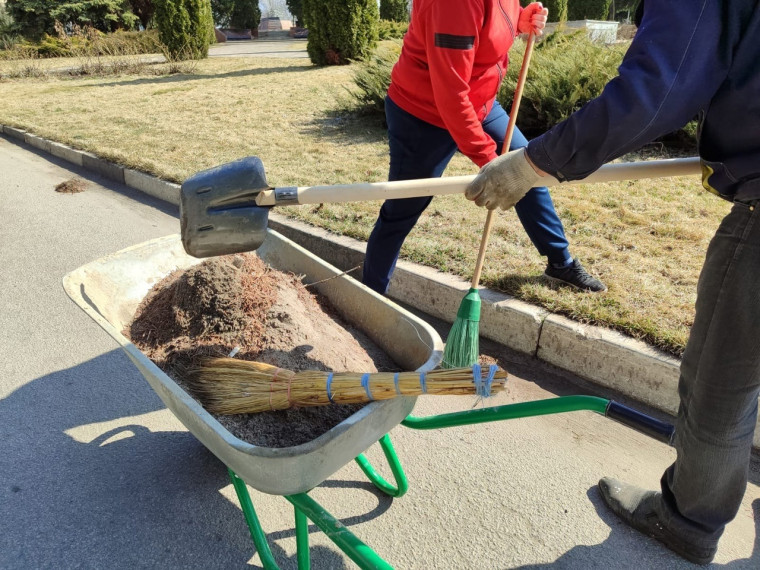 В поселениях Белгородского района продолжаются мероприятия по благоустройству и наведению санитарного порядка.