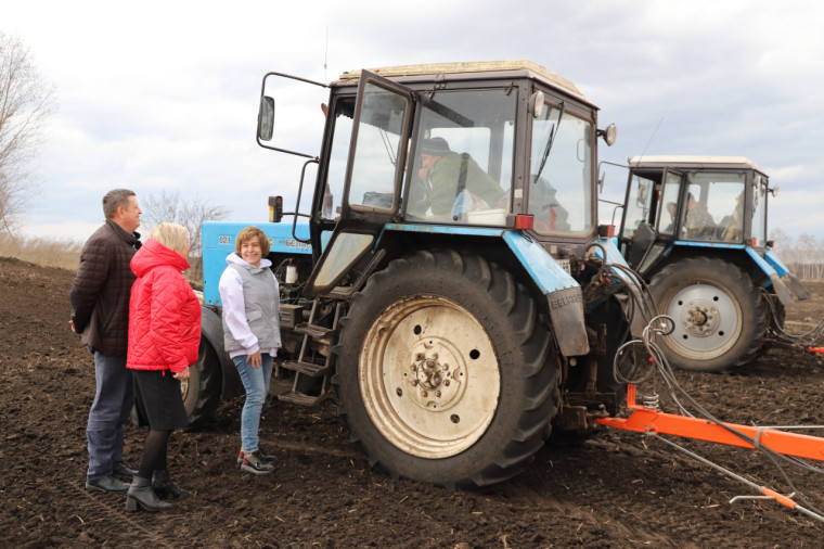 В Белгородском районе началась весенне-посевная кампания. В Белгородском районе началась весенне-посевная кампания.