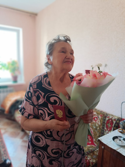 Жительница Дубовского поселения Лидия Васильевна Заболотная отпраздновала свой 90-й день рождения. Жительница Дубовского поселения Лидия Васильевна Заболотная отпраздновала свой 90-й день рождения.