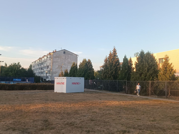 В Белгородском районе установили дополнительные модульные укрытия. В Белгородском районе установили дополнительные модульные укрытия.