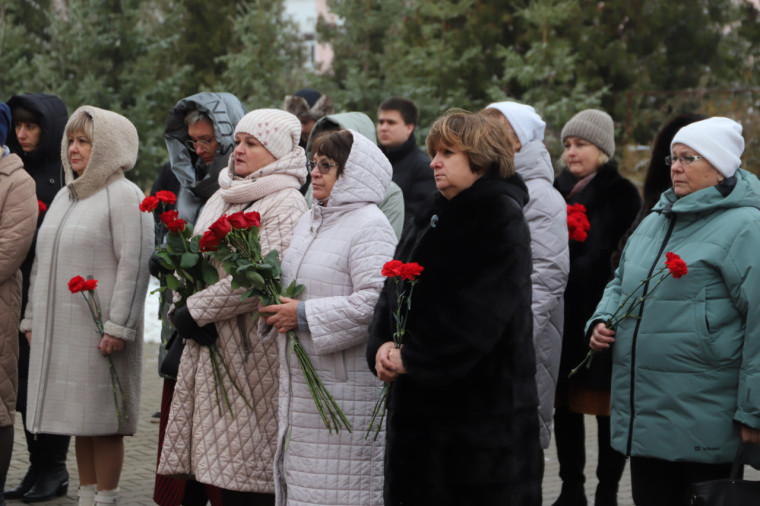 В двух школах Белгородского района открыли мемориальные доски в память о бойцах, погибших в ходе проведения спецоперации. В двух школах Белгородского района открыли мемориальные доски в память о бойцах, погибших в ходе проведения спецоперации.