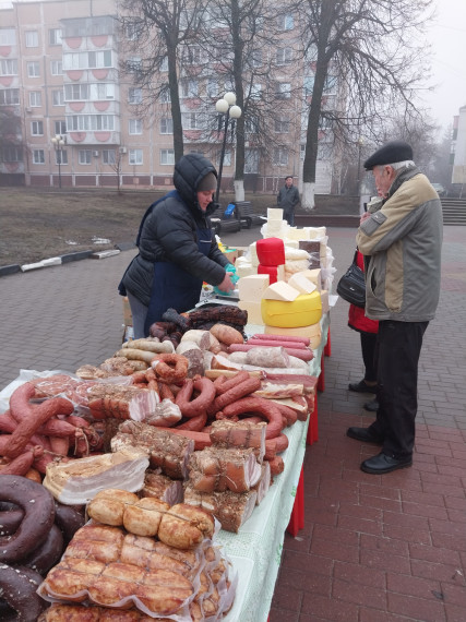 Проведение ярмарочных мероприятий продолжается на территории Белгородского района. Проведение ярмарочных мероприятий продолжается на территории Белгородского района.
