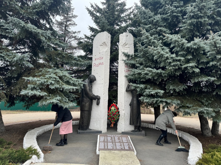 В поселениях Белгородского района проходит акция «Субботник памяти».. В поселениях Белгородского района проходит акция «Субботник памяти»..