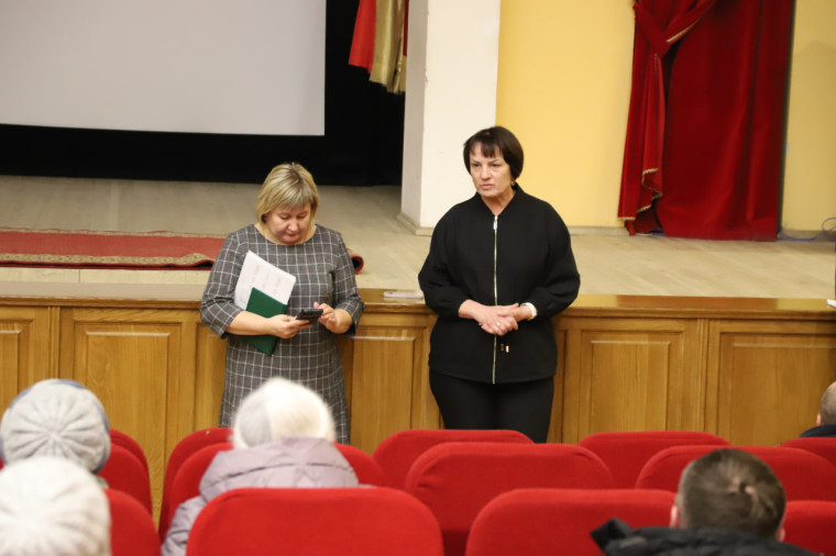 Прошла большая встреча с жителями Малиновского и Головинского поселений. Прошла большая встреча с жителями Малиновского и Головинского поселений.