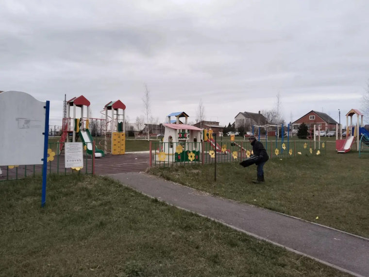Продолжается работа по благоустройству нашего округа.