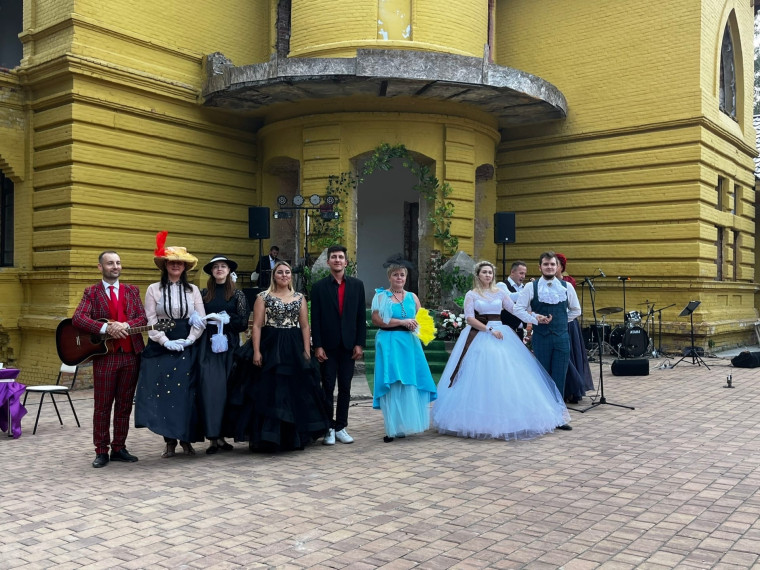 В Весёлой Лопани состоялся фестиваль дворянской культуры «Традиции Дома Мухановых».
