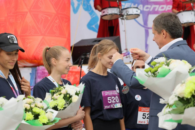 Белгородский район принял участие в областном легкоатлетическом забеге «Губернаторская эстафета».