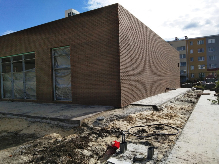 В посёлке Разумное продолжается строительство модельной библиотеки.