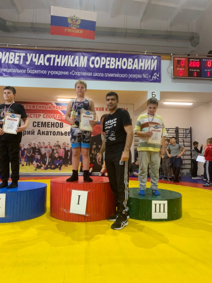 Спортсмены Белгородского района приняли участие в открытых соревнованиях по вольной борьбе.