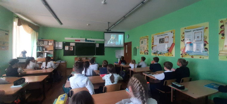 В Разуменской СОШ №3 реализуется всероссийский проект «Киноуроки в школах России».
