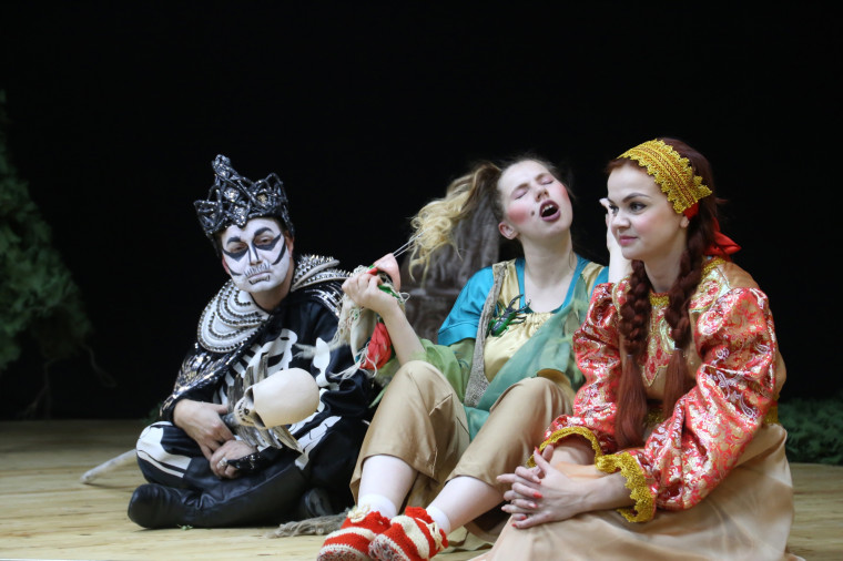 Фестиваль-лаборатория сельских театральных коллективов «ПриЩепка» продолжает радовать зрителей яркими выступлениями.