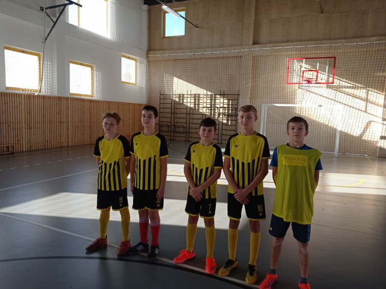 На базе Крутоложской основной общеобразовательной школы прошло первенство ДЮСШ Белгородского района по футболу.