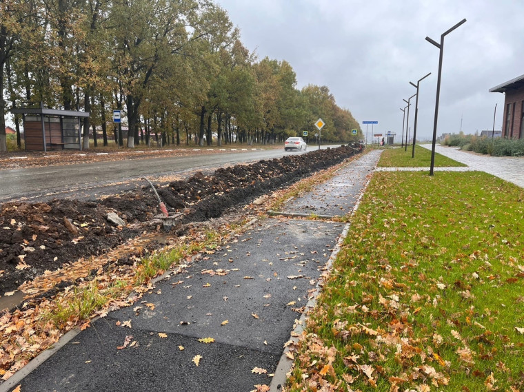 В селе Беломестное продолжается устройство наружного освещения.