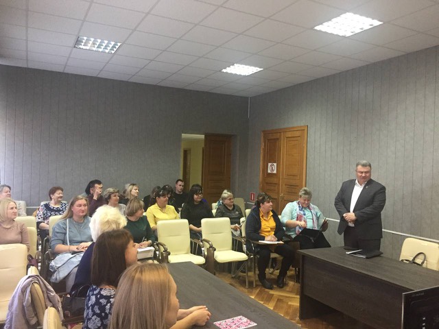 Совет женщин Белгородского района совместно с главой районной администрации Владимиром Перцевым обсудили планы по реализации совместных проектов.