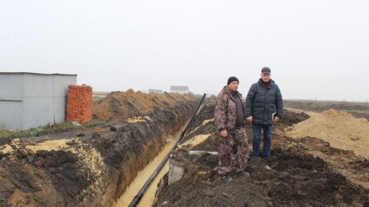 В микрорайонах ИЖС Белгородского района продолжается строительство сетей водоснабжения и водоотведения.