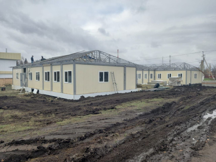 Строительство нового здания амбулатории в посёлке Новосадовый активно продолжается.