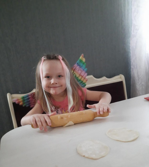 По сложившейся традиции школьники Белгородского района продуктивно проводят свои выходные.