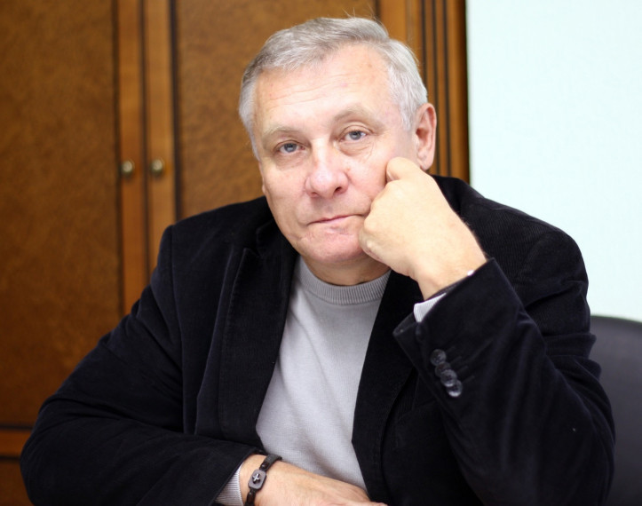 В Дубовской библиотеке состоялся творческий вечер с Сергеем Бережным.