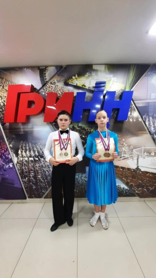 Ансамбль бального танца «Форум» Майского районного Дворца культуры завоевал призовые места в соревнованиях по спортивным танцам.