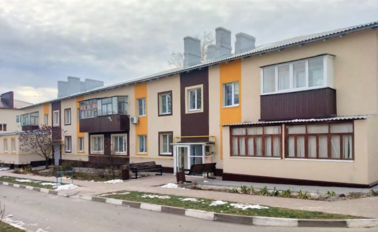 В Комсомольском утеплили фасады шести многоквартирных домов.