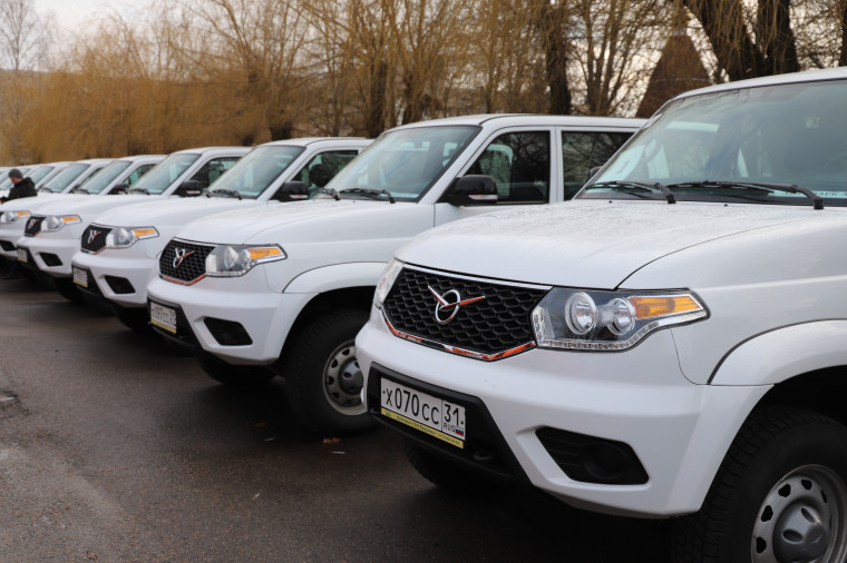 Белгородский район получил три новых автомобиля высокой проходимости УАЗ «Патриот».