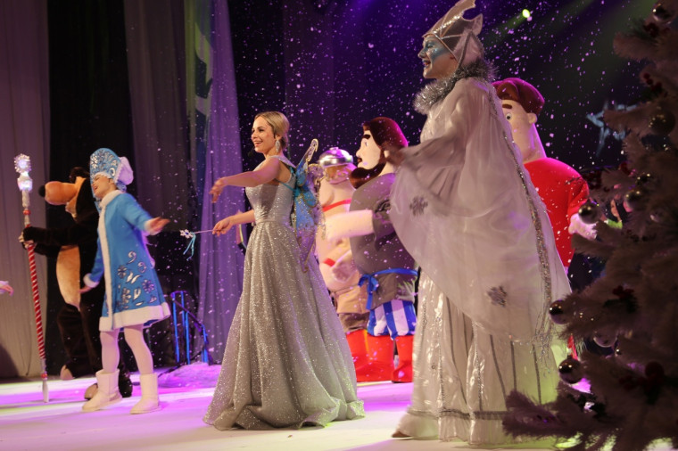 В Белгородском районе проходят Новогодние представления.