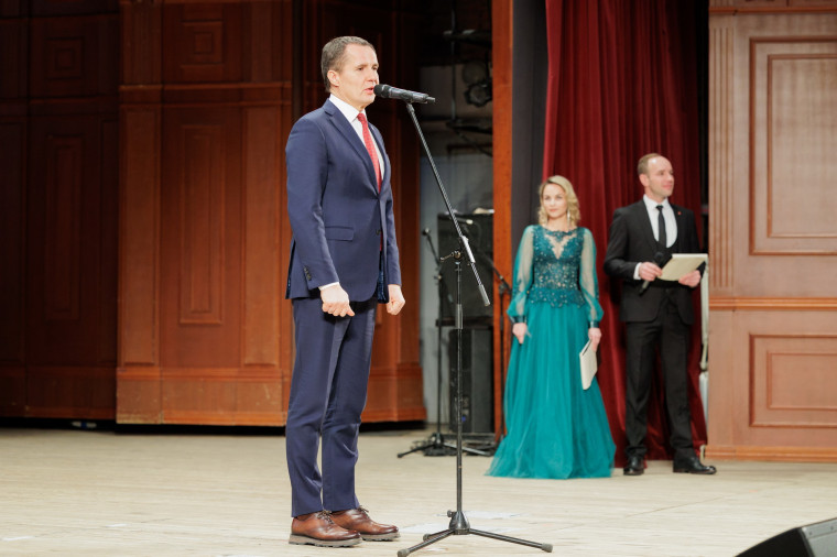 В Белгородской области за достижения в сфере агропромышленного комплекса вручили Премию имени Василия Яковлевича Горина.