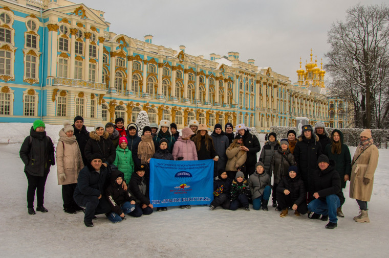 Курсанты военно-патриотического клуба «Крылья Белогорья» посетили Санкт-Петербург.