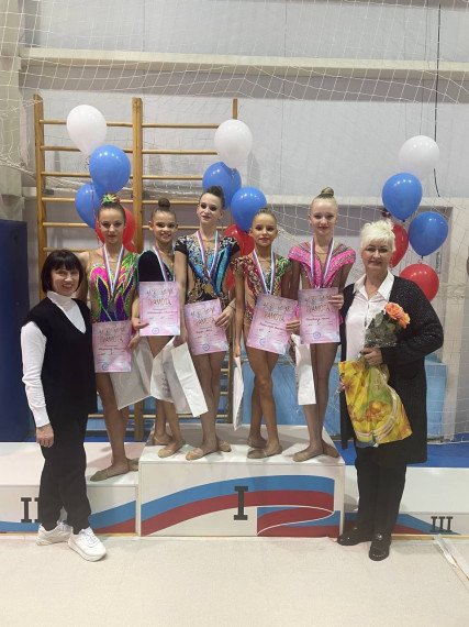 Гимнастки ДЮСШ Белгородского района привезли призовые медали с открытого турнира «Северное сияние».