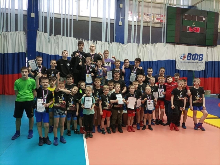 Спортсмены Белгородского района заняли призовые места в межрегиональном турнире по вольной борьбе.