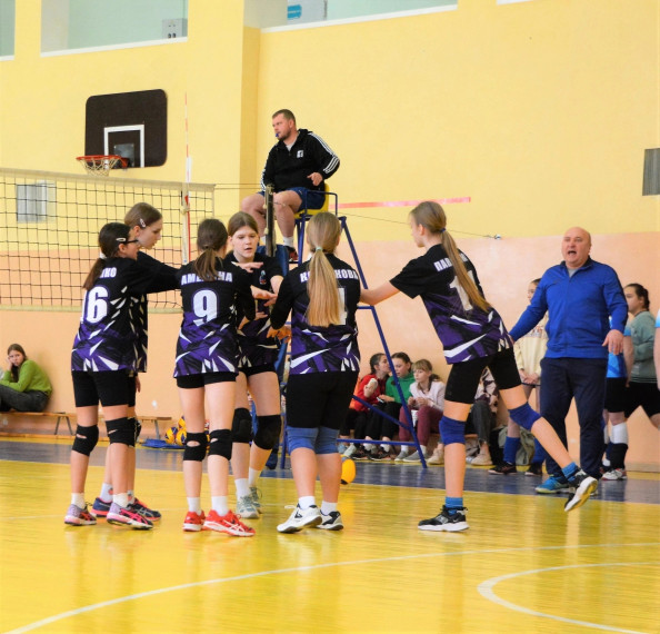 Наши спортсменки в числе призёров открытого первенства ДЮСШ Корочанского района по волейболу.