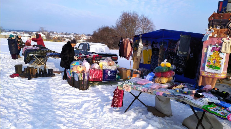 Жители Белгородского района могут приобрести продукцию местных производителей на сельскохозяйственных ярмарках.