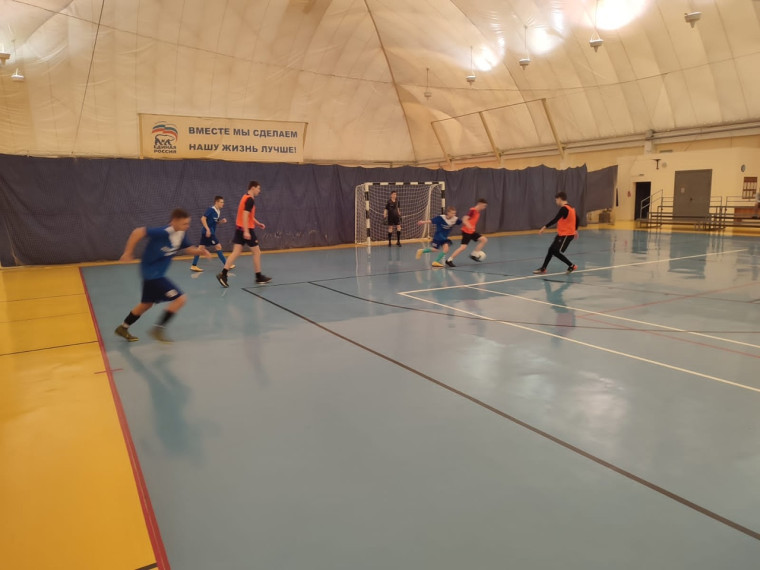 В посёлке Разумное прошёл турнир по мини-футболу, посвящённый Международному женскому дню.