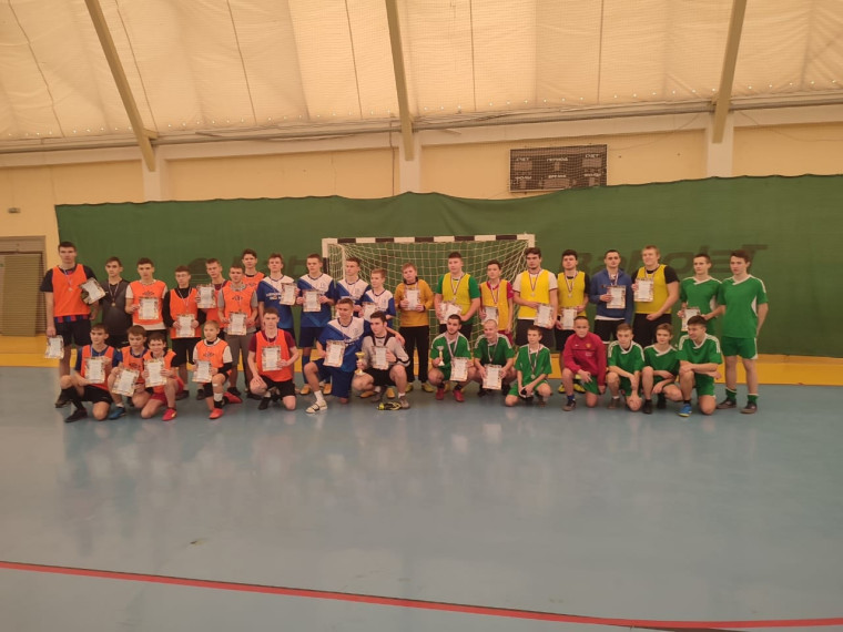 В посёлке Разумное прошёл турнир по мини-футболу, посвящённый Международному женскому дню.