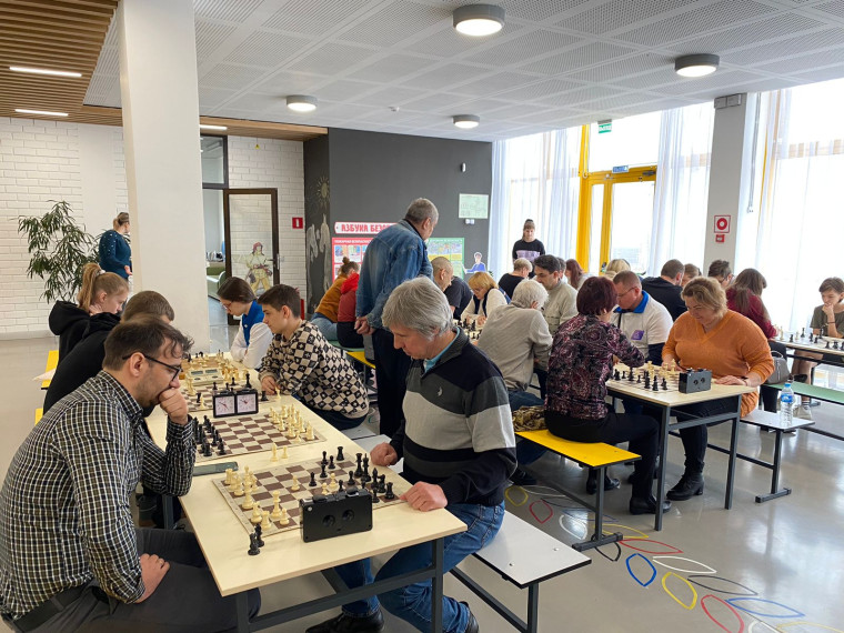 В Белгородском районе прошли соревнования по шахматам среди команд городских и сельских поселений.