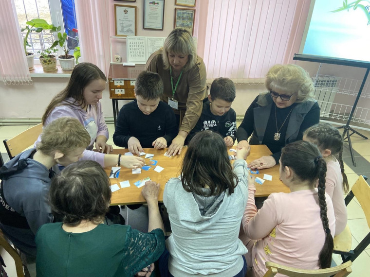 В Бочковской поселенческой библиотеке для юных жителей провели экологический час..