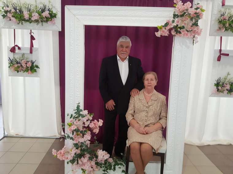 В Белгородском районе четыре супружеские пары отпраздновали юбилей совместной жизни.