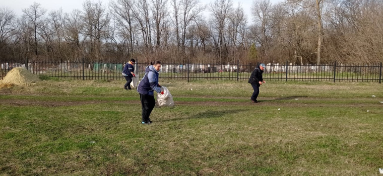 В рамках проведения Дней защиты от экологической опасности в Белгородском районе продолжаются субботники.