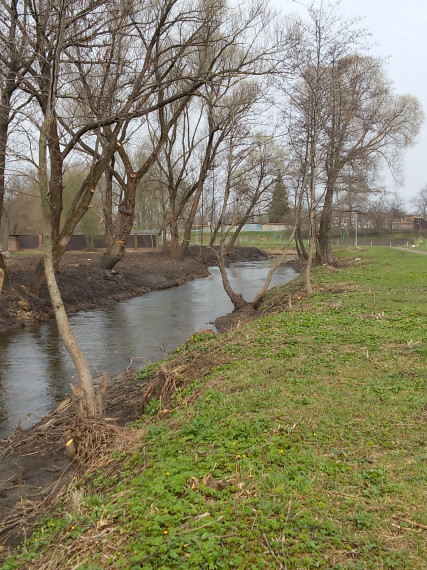 В Беломестном очистили реку Липовый Донец.